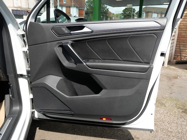 Used Volkswagen Tiguan 2017 for sale - 75549989: Photo 46