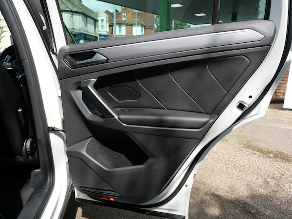 Used Volkswagen Tiguan 2017 for sale - 75549989: Photo 49