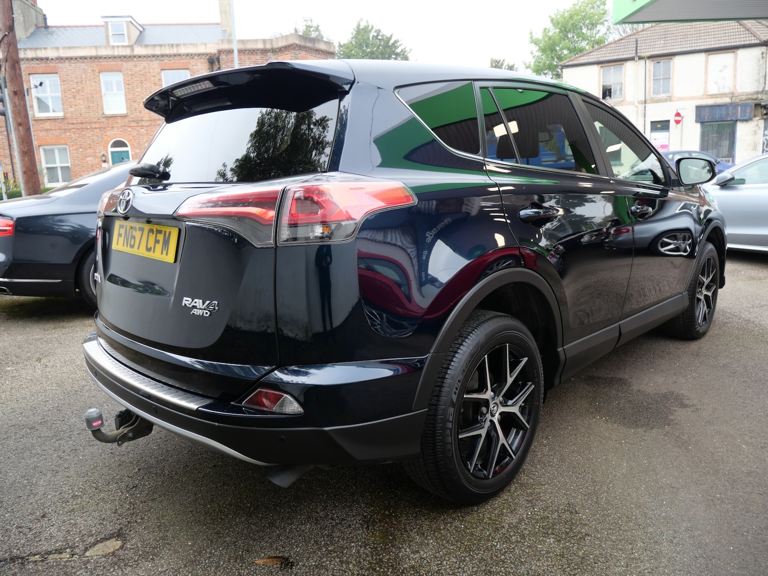 Used Toyota RAV4 2017 for sale - 78016027: Photo 3