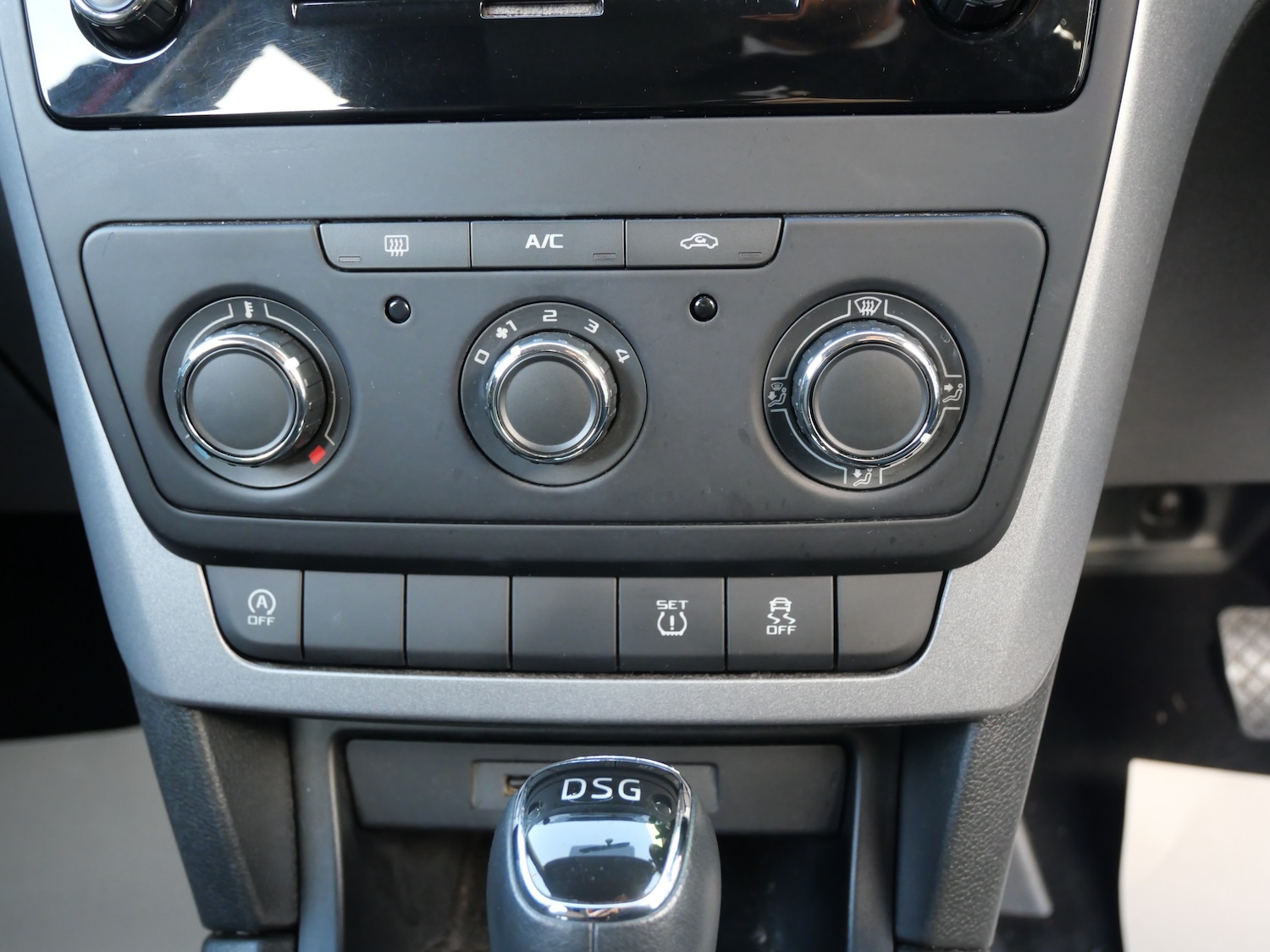 Used Skoda Yeti 2015 for sale - 76650376: Photo 18