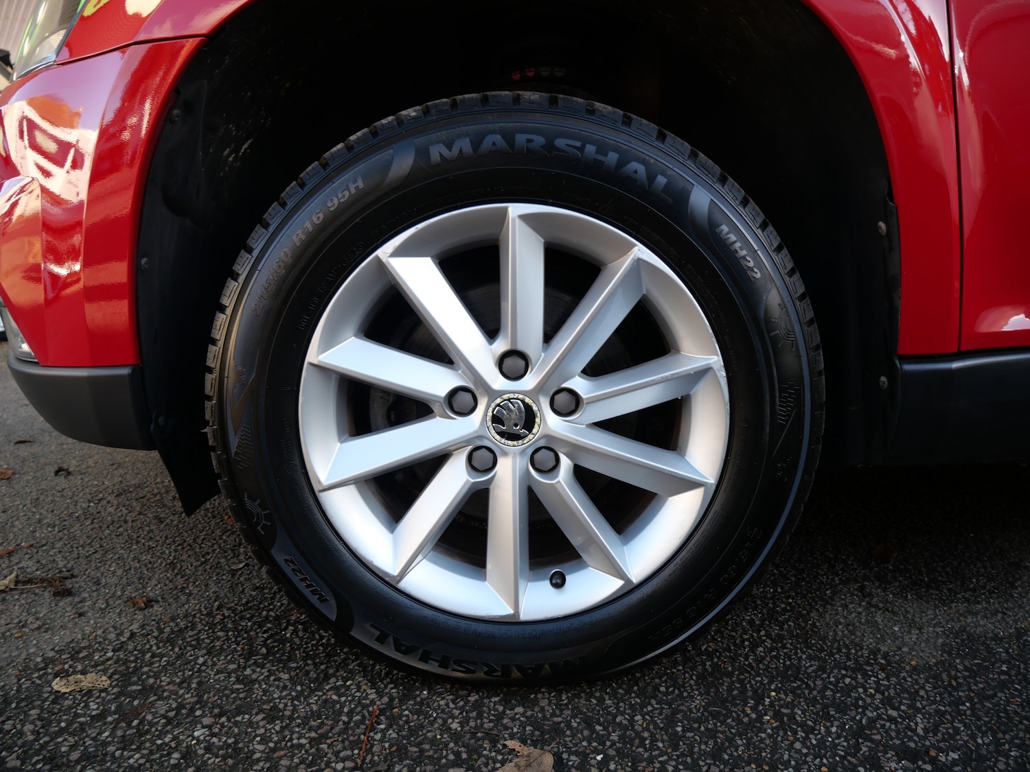 Used Skoda Yeti 2015 for sale - 76650376: Photo 37