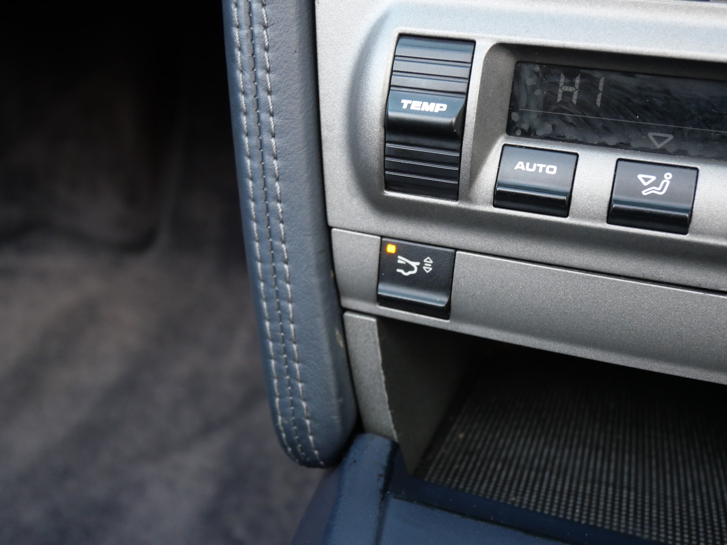 Used Porsche Boxster for sale - 77002028: Photo 19