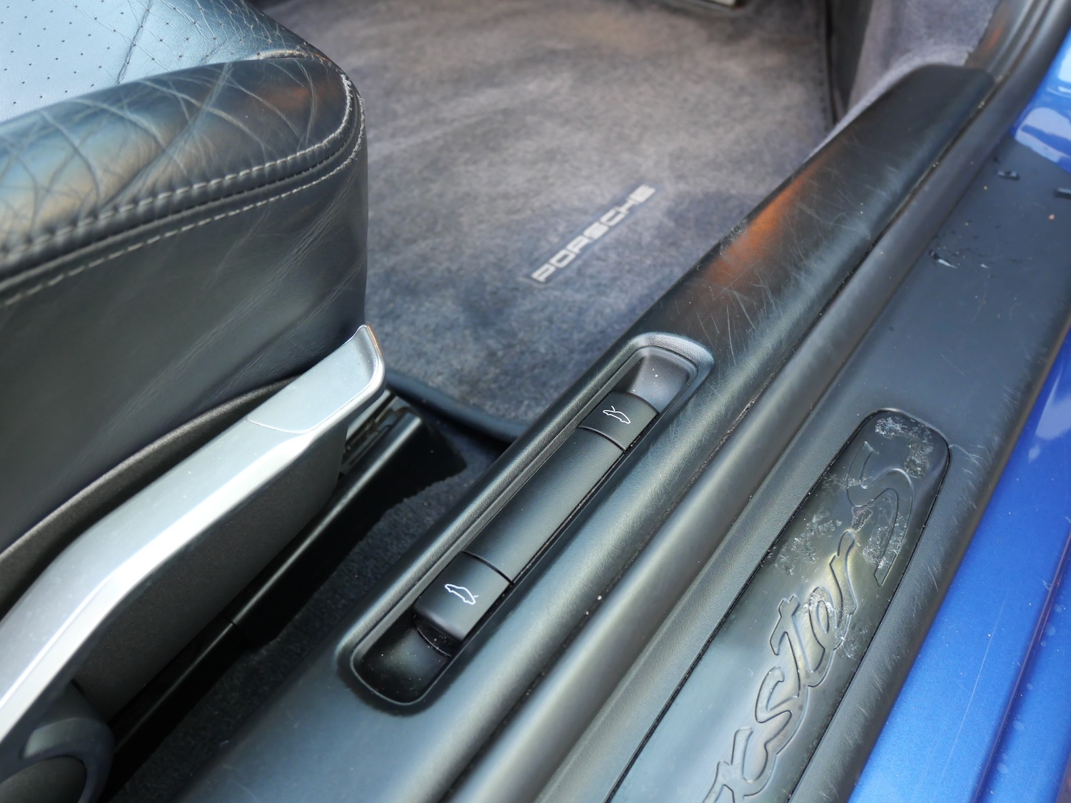 Used Porsche Boxster for sale - 77002028: Photo 32