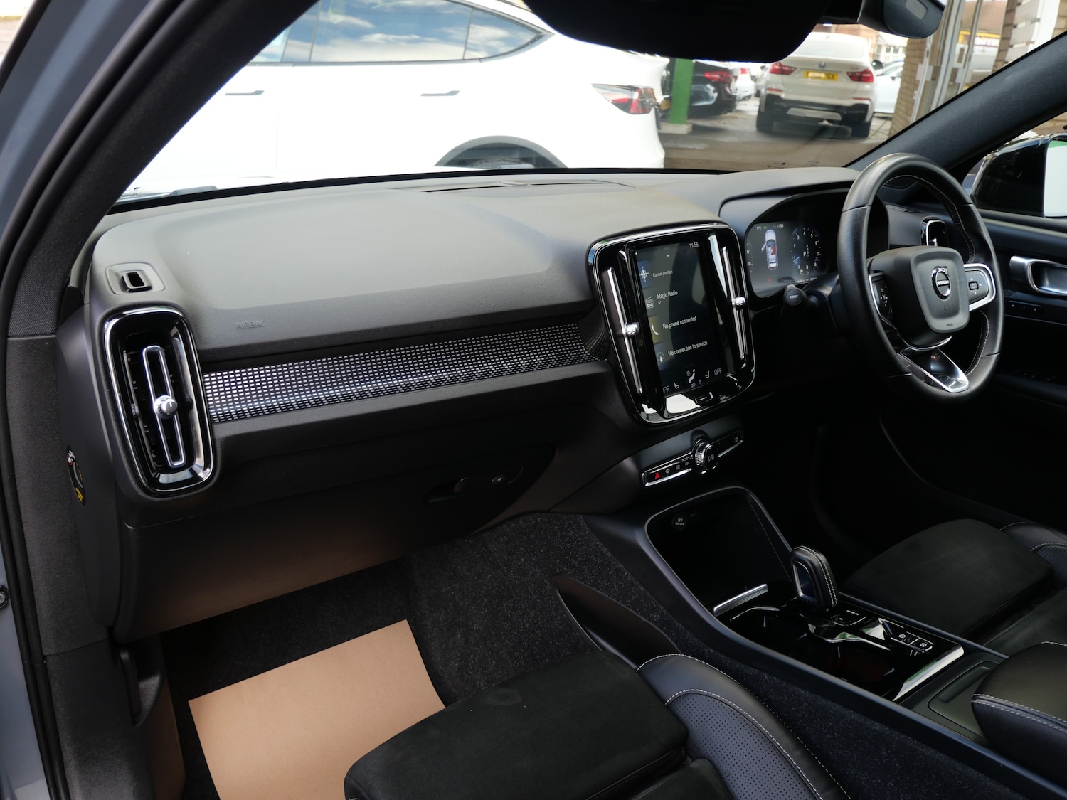 Used Volvo XC40 2020 for sale - 77128670: Photo 14