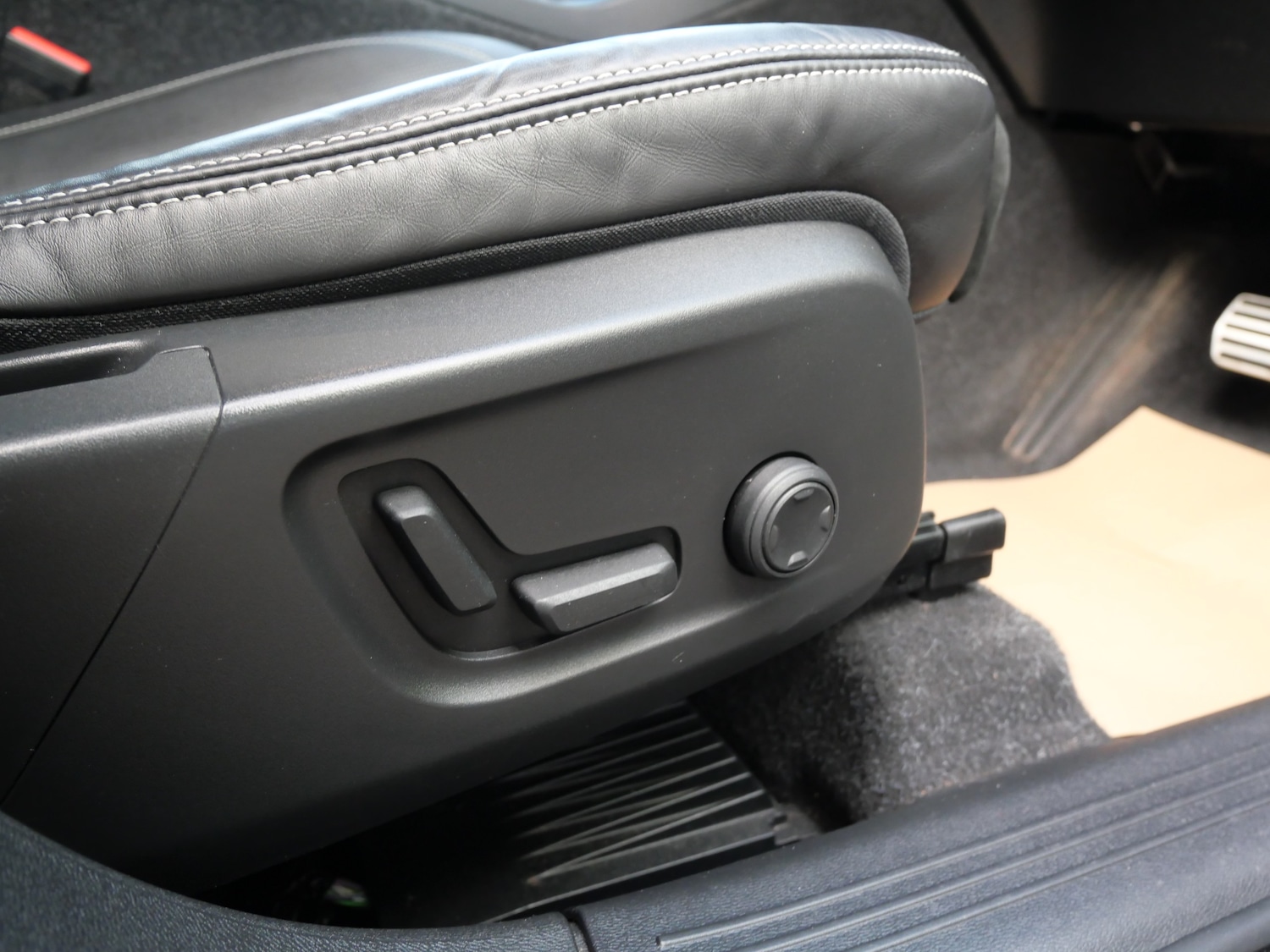 Used Volvo XC40 2020 for sale - 77128670: Photo 43