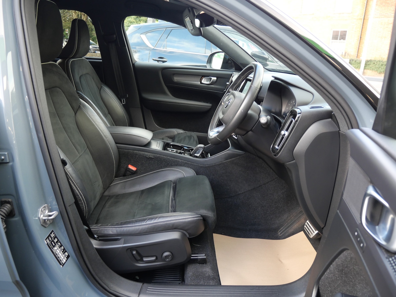 Used Volvo XC40 2020 for sale - 77128670: Photo 8