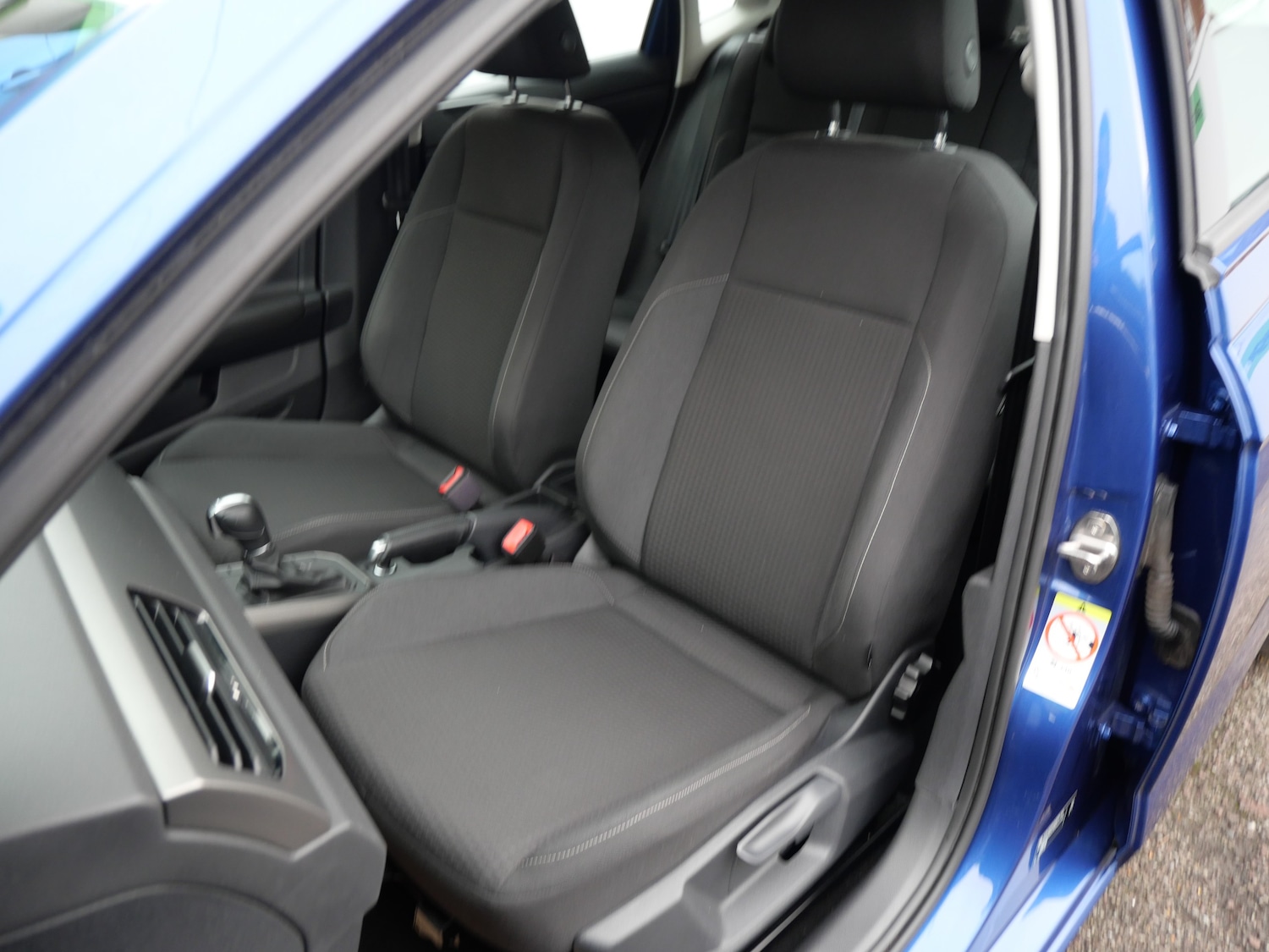 Used Volkswagen Polo 2018 for sale - 76637942: Photo 12