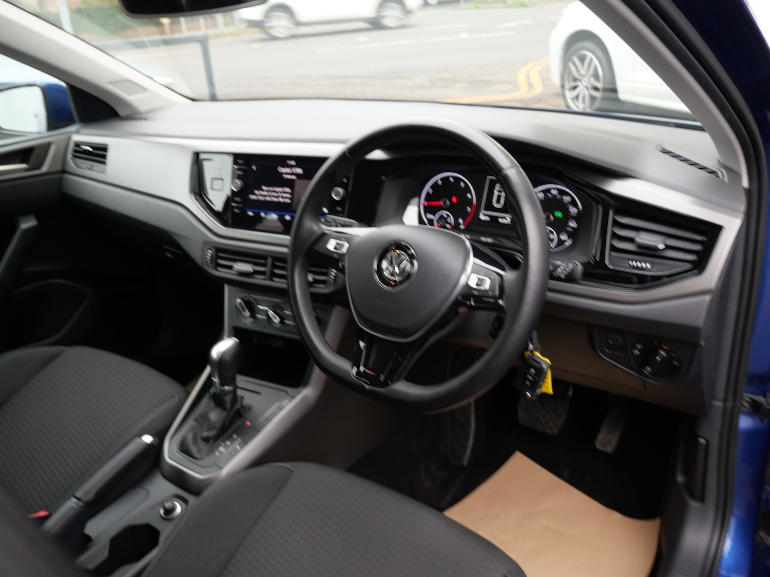 Used Volkswagen Polo 2018 for sale - 76637942: Photo 15