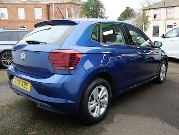 Used Volkswagen Polo 2018 for sale - 76637942: Photo