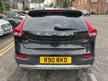 Used Volvo V40 Cross Country 2014 for sale - 77276767: Photo