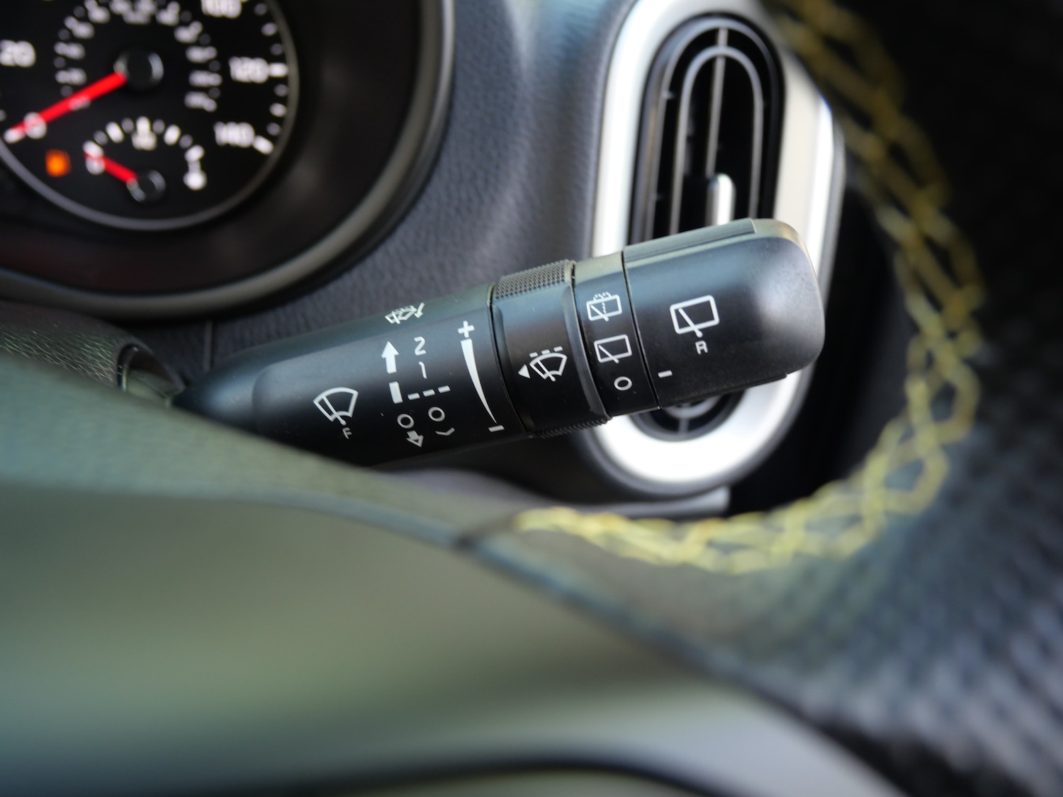 Used Kia Picanto 2024 for sale - 76637927: Photo 36