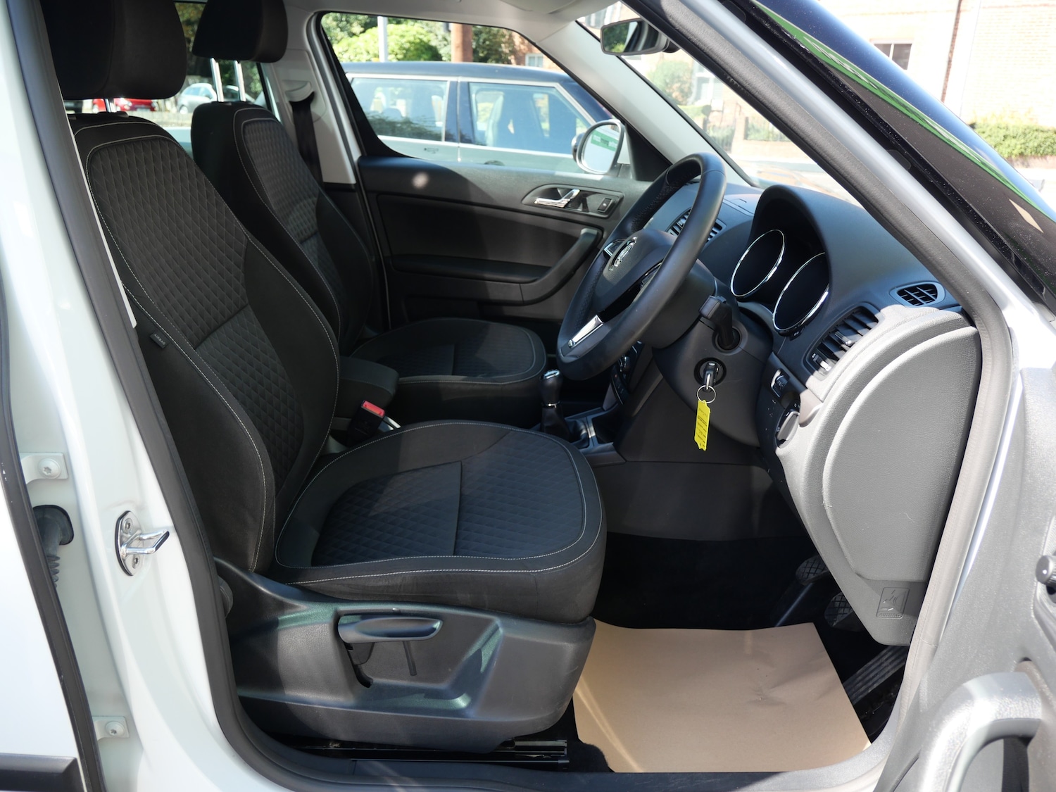 Used Skoda Yeti 2017 for sale - 75778830: Photo 8