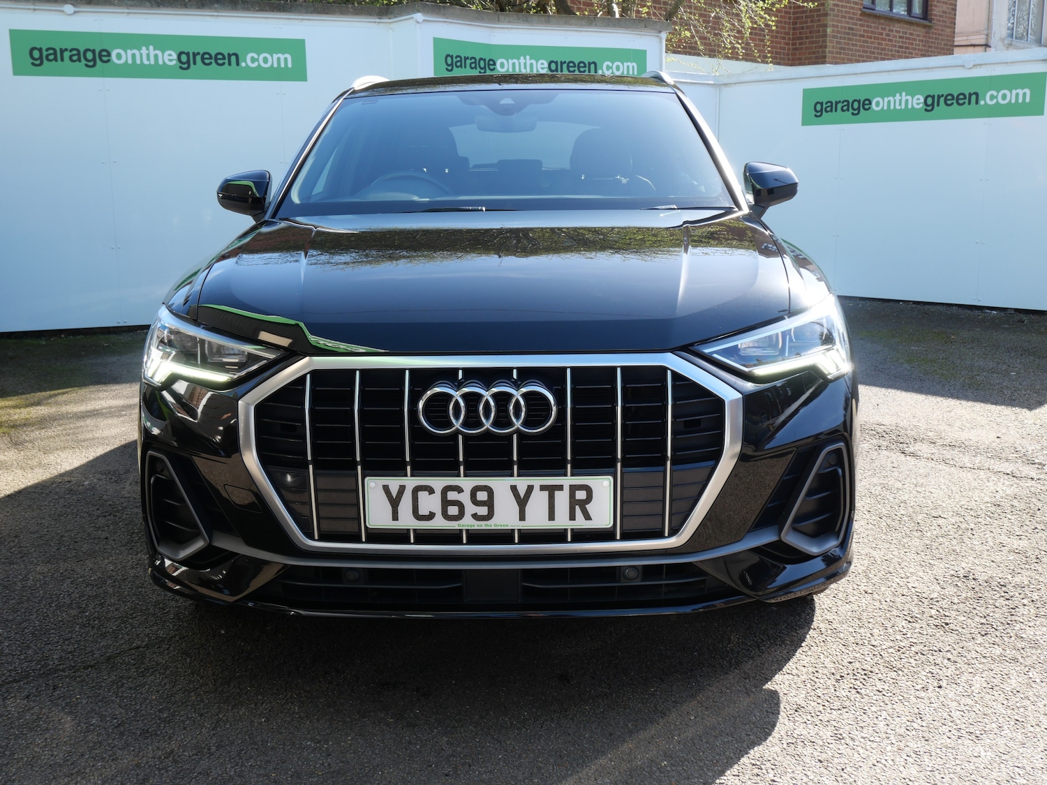 Used Audi Q3 2019 for sale - 77631376: Photo 2