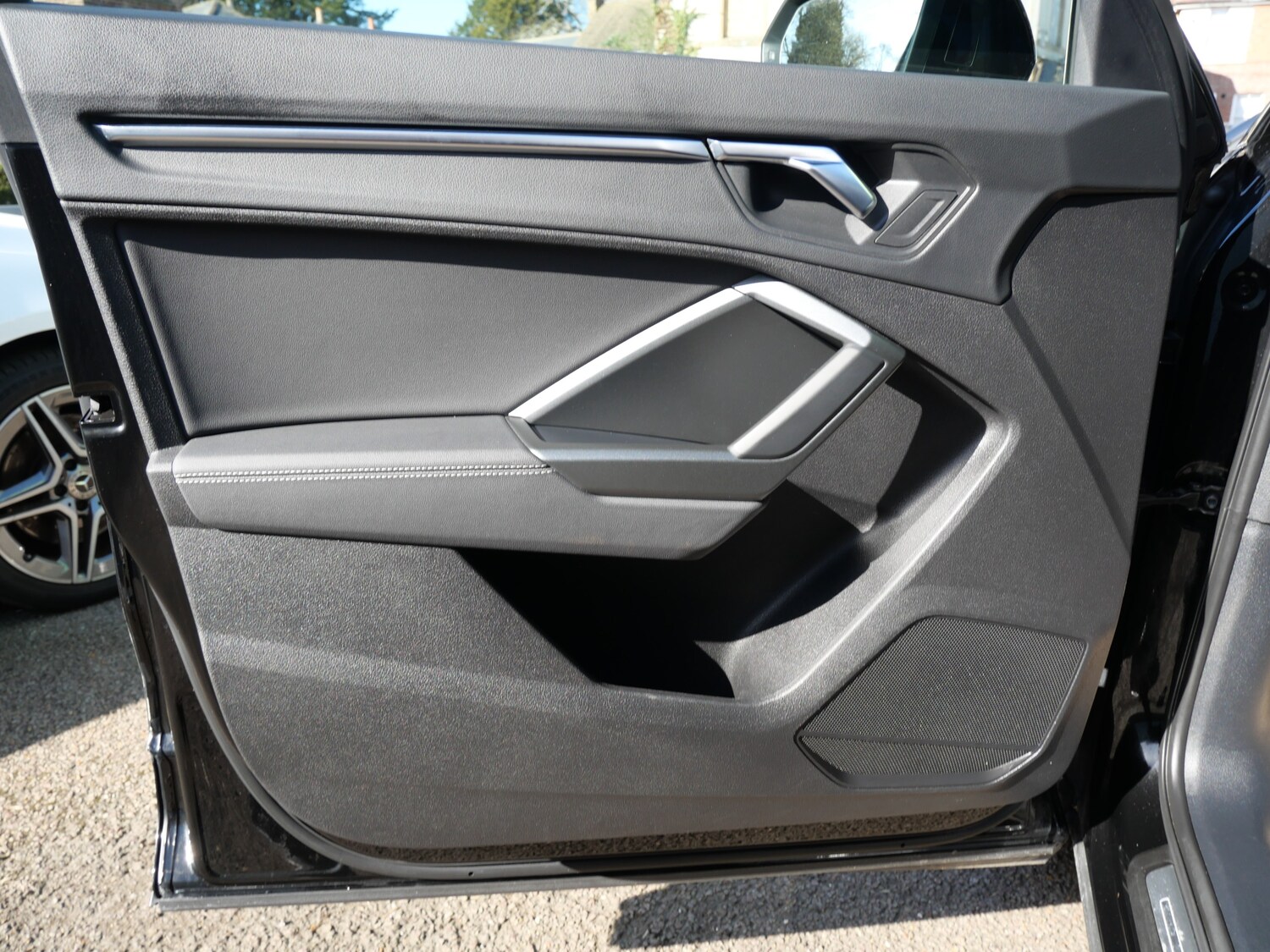 Used Audi Q3 2019 for sale - 77631376: Photo 43