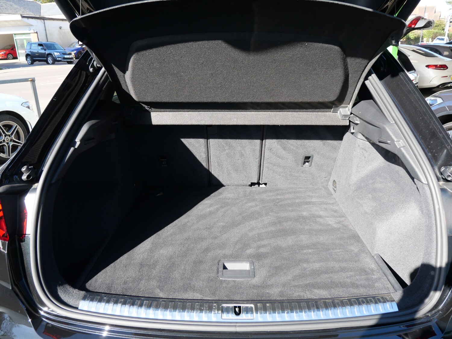 Used Audi Q3 2019 for sale - 77631376: Photo 45