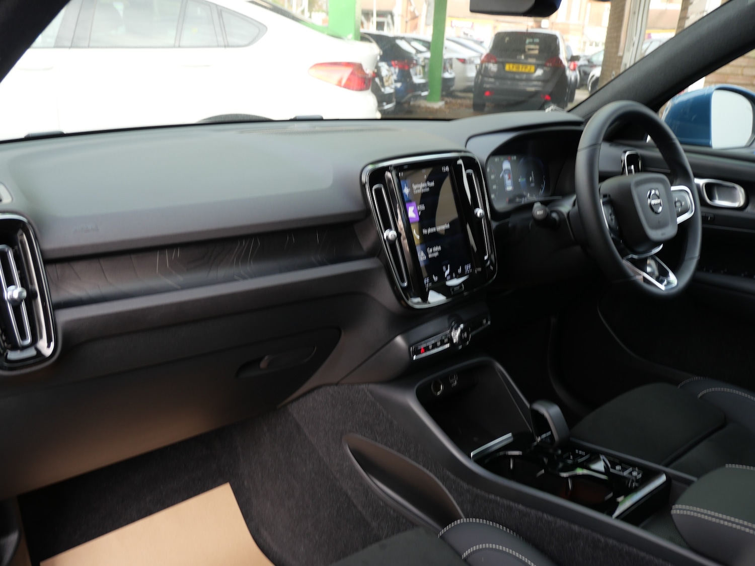 Used Volvo XC40 2022 for sale - 77226158: Photo 15