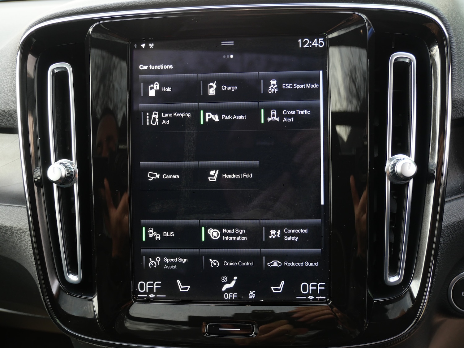 Used Volvo XC40 2022 for sale - 77226158: Photo 21