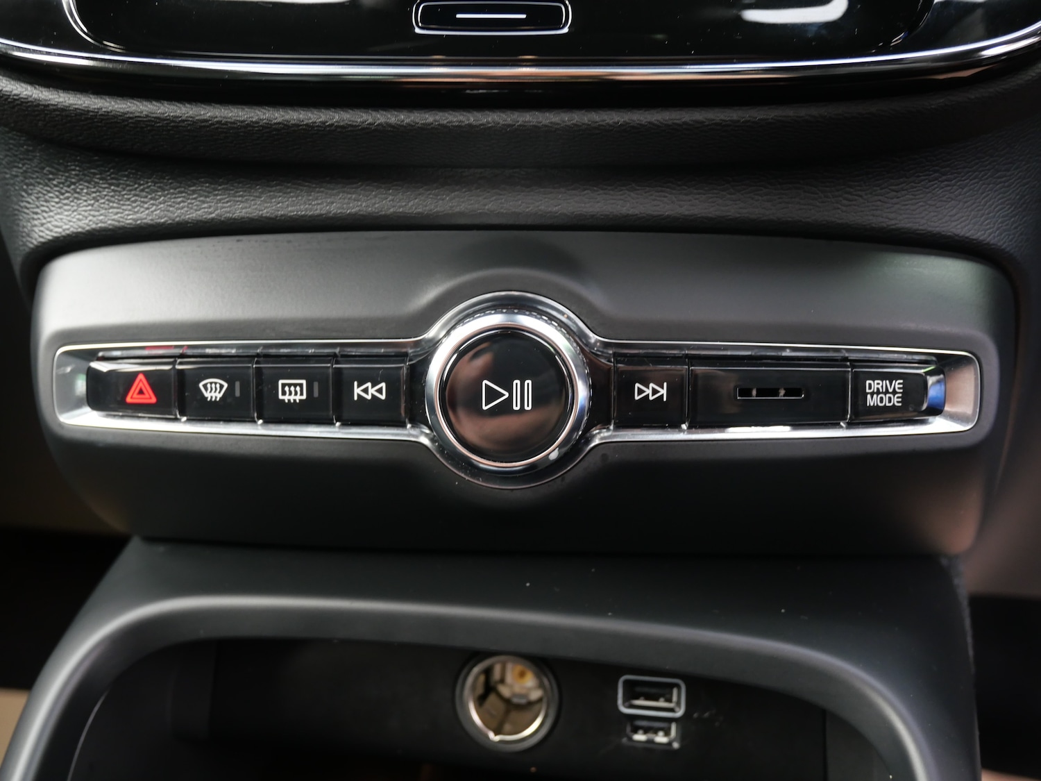 Used Volvo XC40 2022 for sale - 77226158: Photo 27