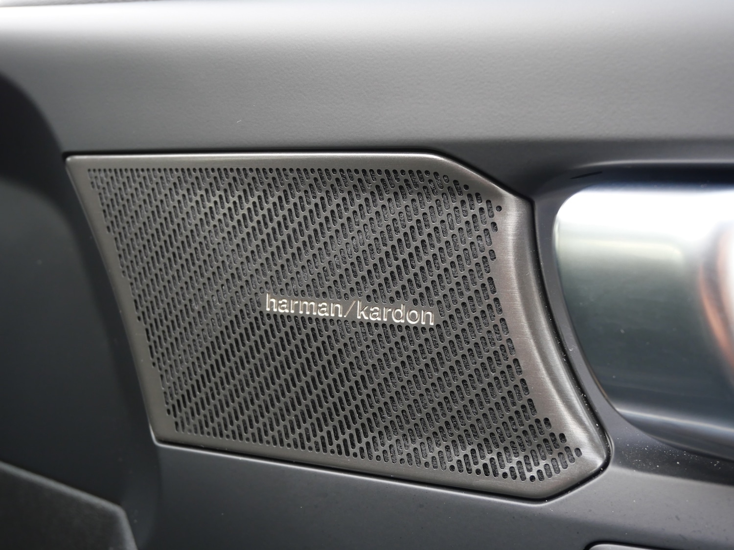 Used Volvo XC40 2022 for sale - 77226158: Photo 42