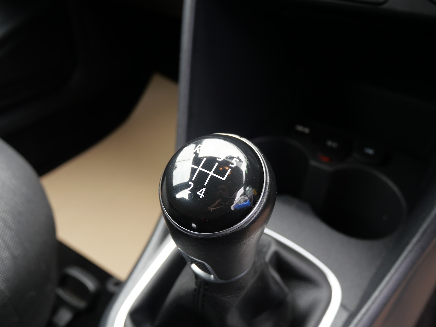 Used Volkswagen Polo 2015 for sale - 76637941: Photo 20