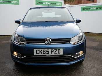 Used Volkswagen Polo 2015 for sale - 76637941: Photo
