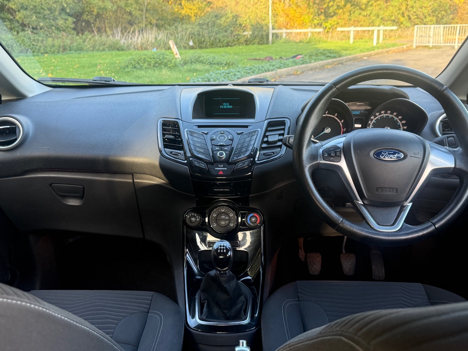 Used Ford Fiesta 2015 for sale - 76358264: Photo 4