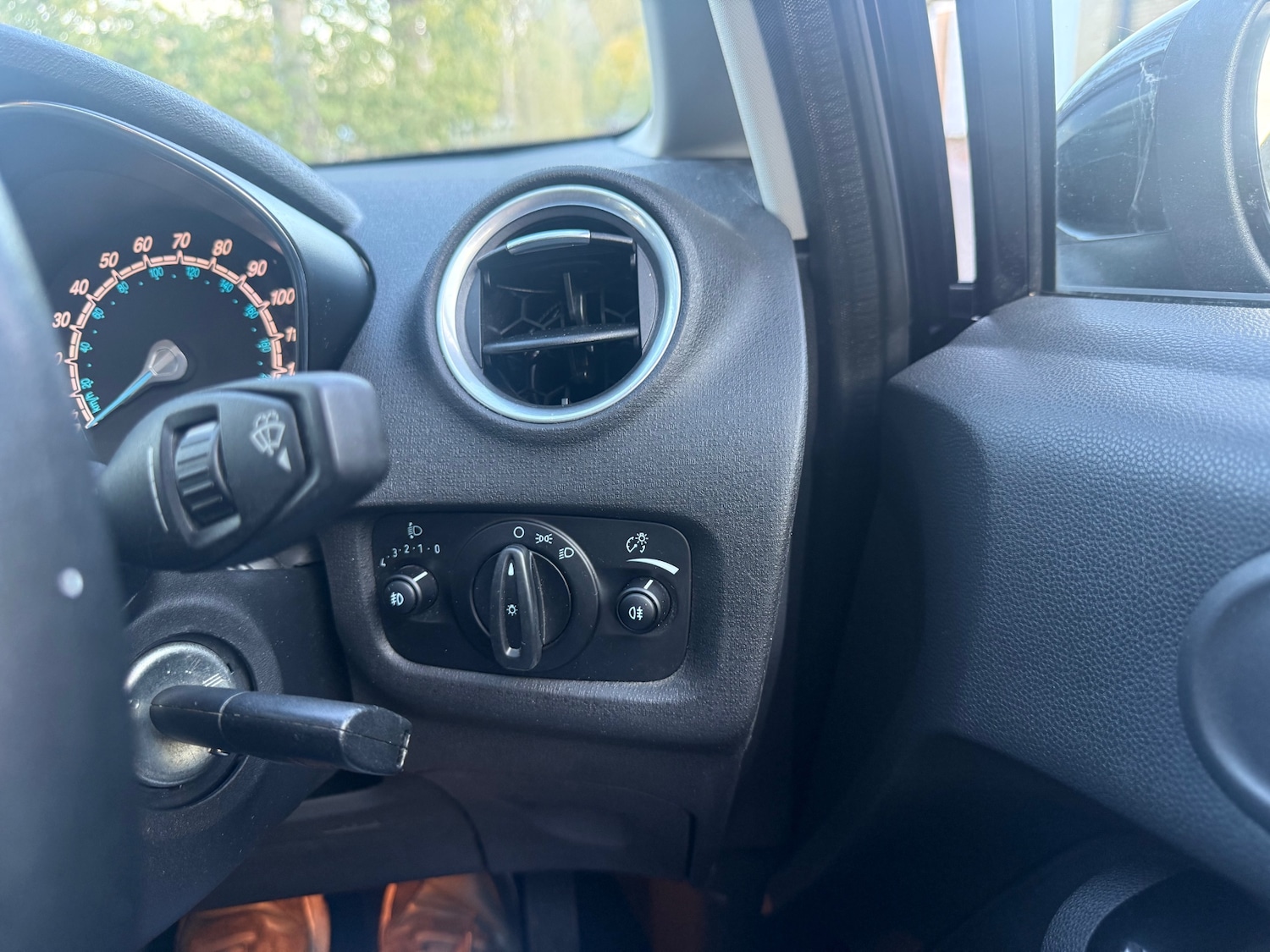 Used Ford Fiesta 2015 for sale - 77797993: Photo 13