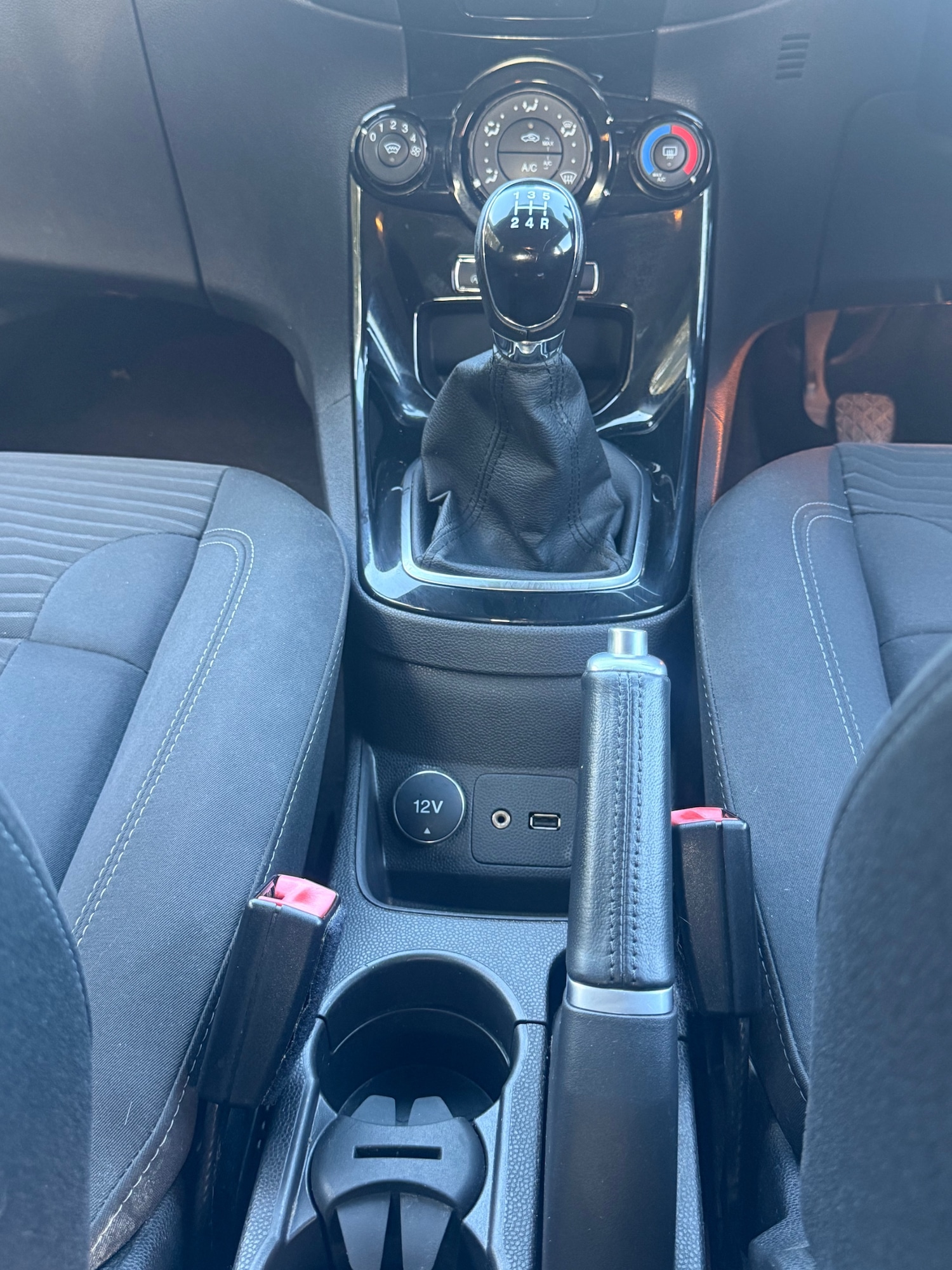 Used Ford Fiesta 2015 for sale - 77797993: Photo 16