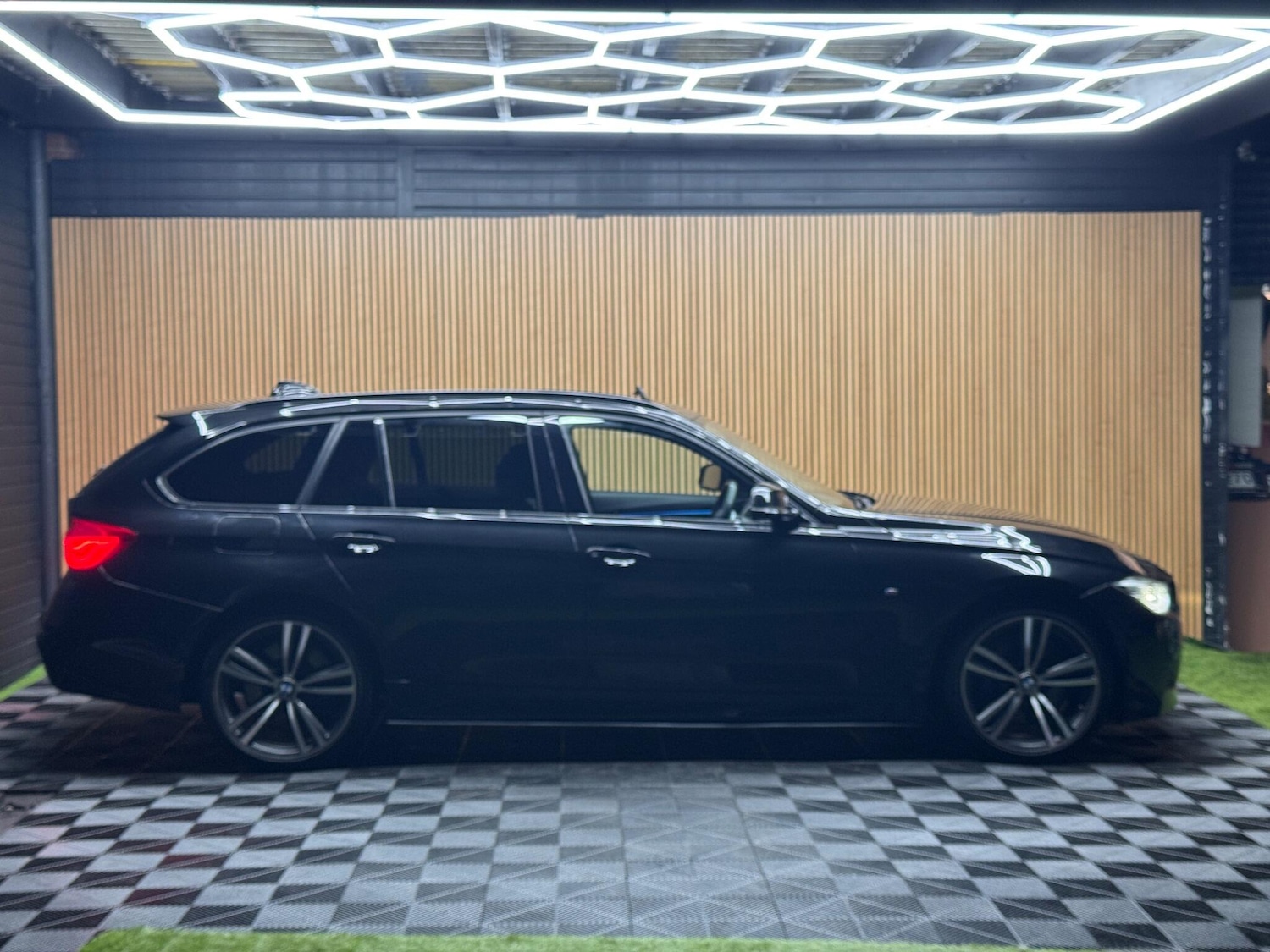 Used BMW 3 Series 2016 for sale - 77074962: Photo 57