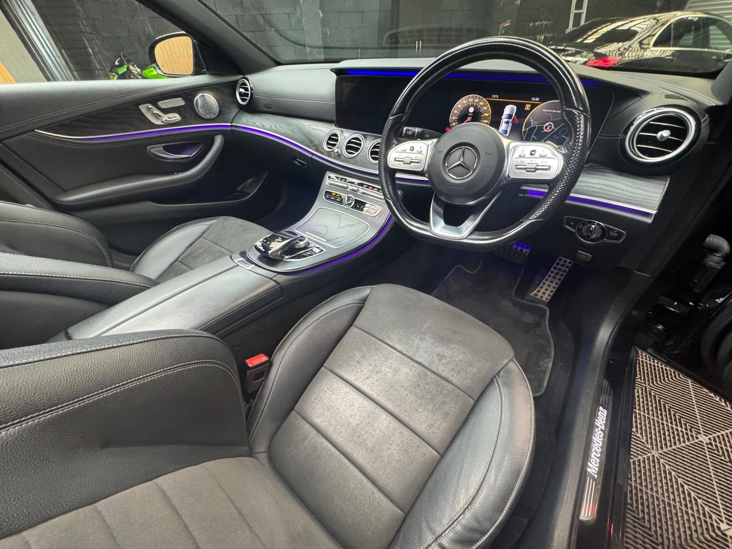 Used Mercedes-Benz E Class 2020 for sale - 77074001: Photo 25