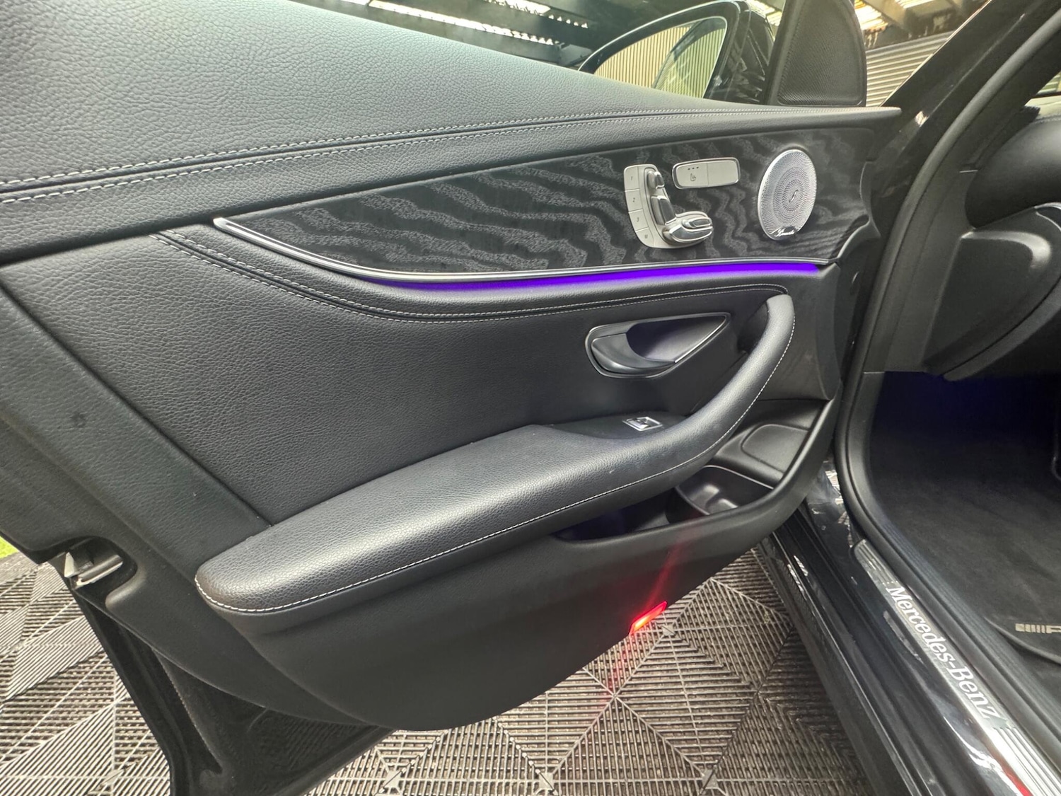 Used Mercedes-Benz E Class 2020 for sale - 77074001: Photo 31