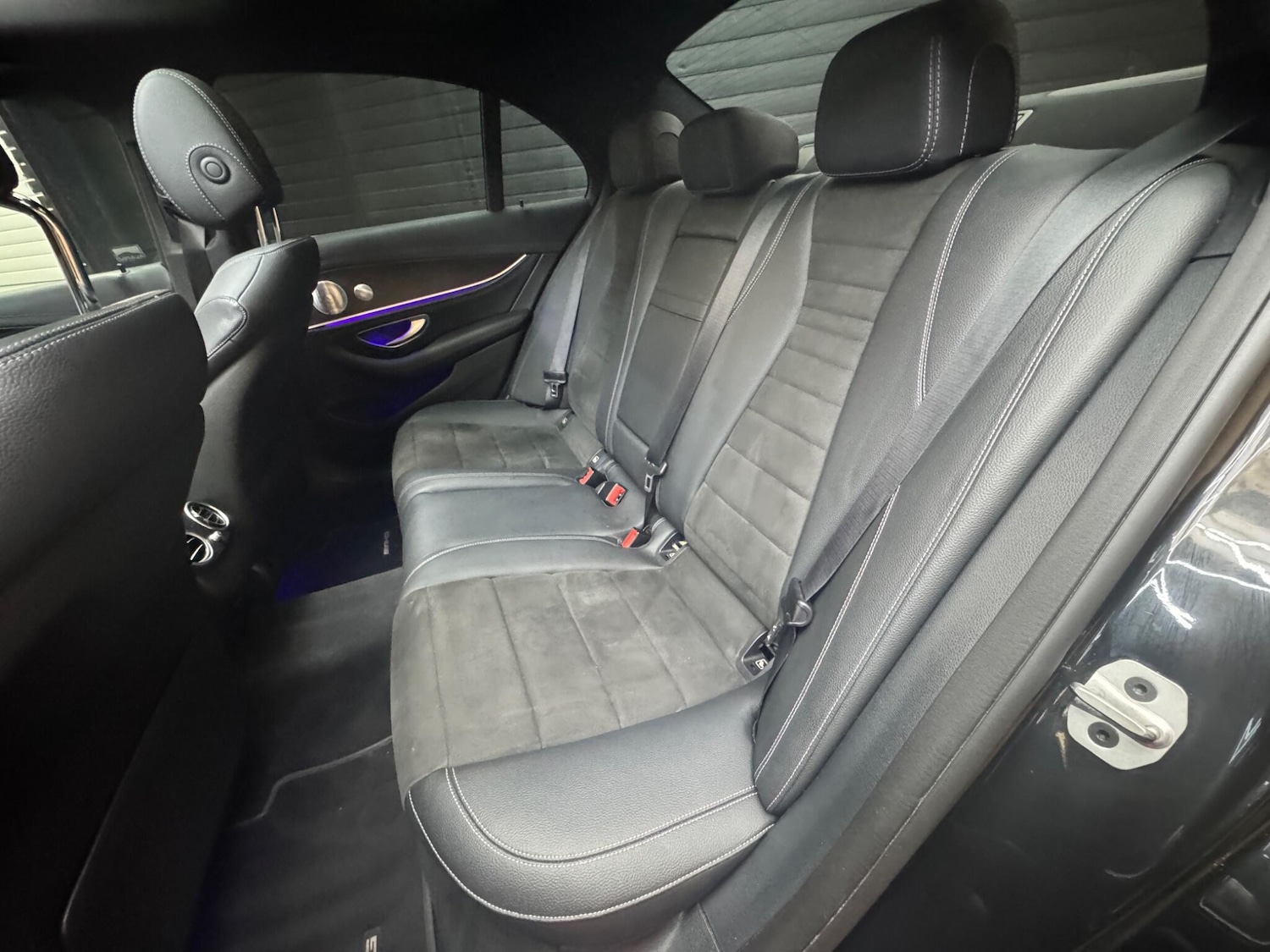 Used Mercedes-Benz E Class 2020 for sale - 77074001: Photo 32