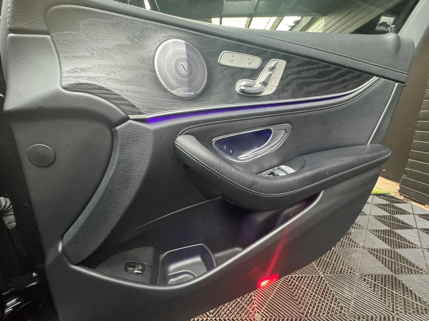 Used Mercedes-Benz E Class 2020 for sale - 77074001: Photo 40