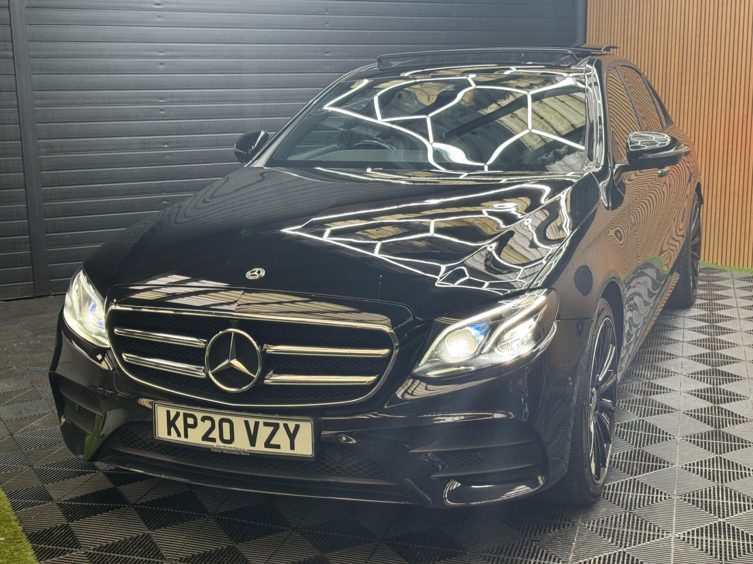 Used Mercedes-Benz E Class 2020 for sale - 77074001: Photo 51