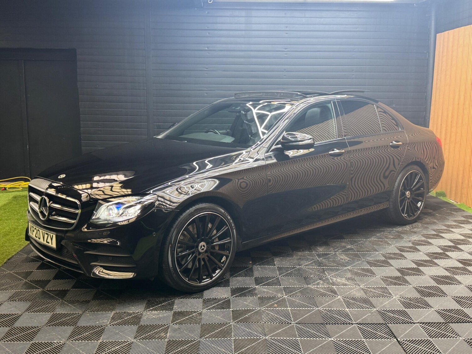 Used Mercedes-Benz E Class 2020 for sale - 77074001: Photo 52