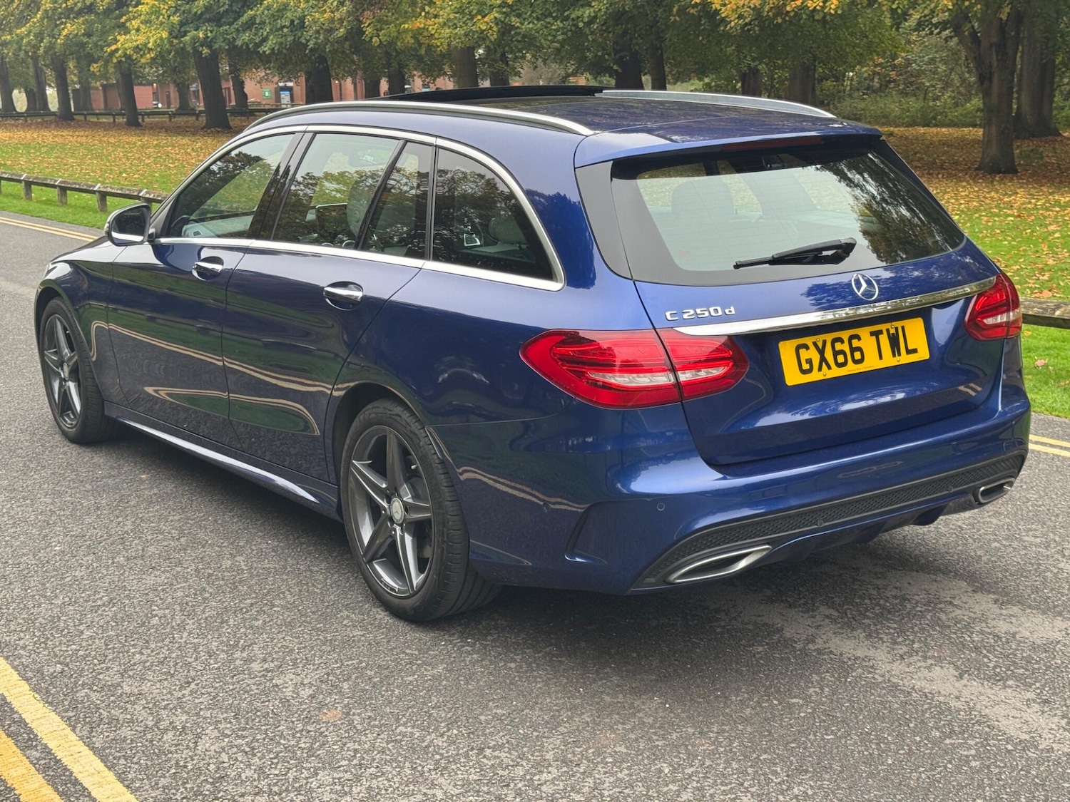 Used Mercedes-Benz C Class 2016 for sale - 76688971: Photo 10