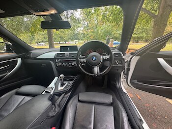 Used BMW 3 Series 2016 for sale - 76688640: Photo