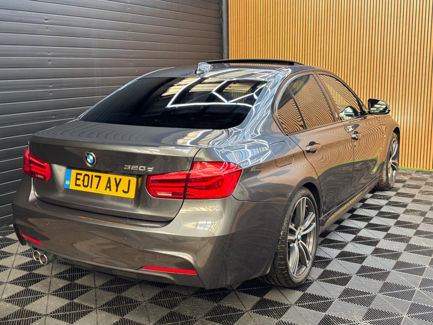 Used BMW 3 Series 2017 for sale - 76786781: Photo 2