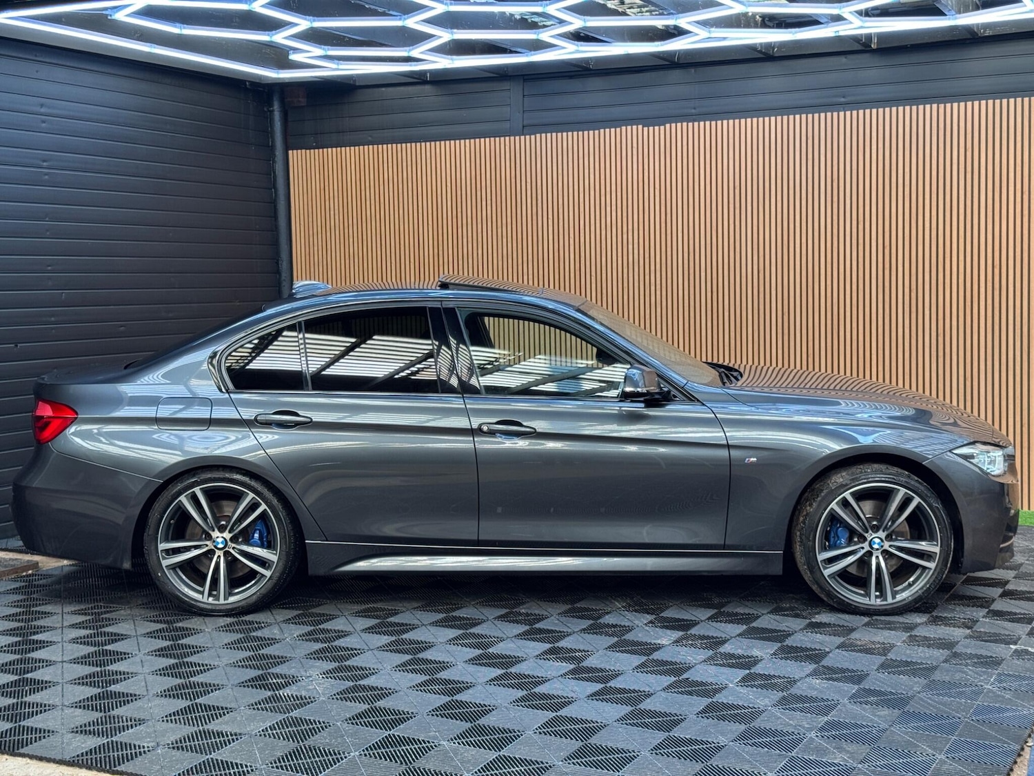 Used BMW 3 Series 2017 for sale - 76786781: Photo 26