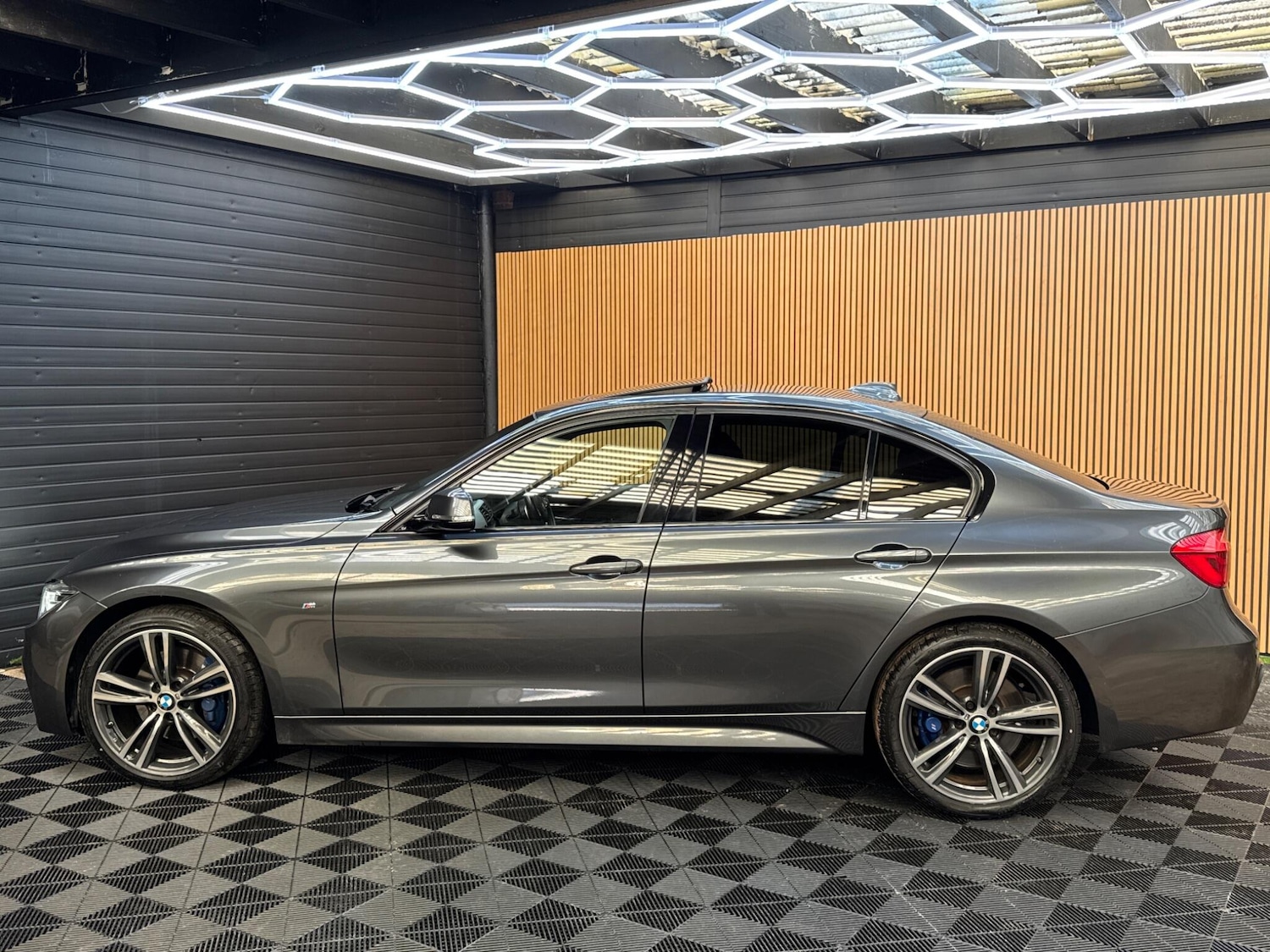 Used BMW 3 Series 2017 for sale - 76786781: Photo 49