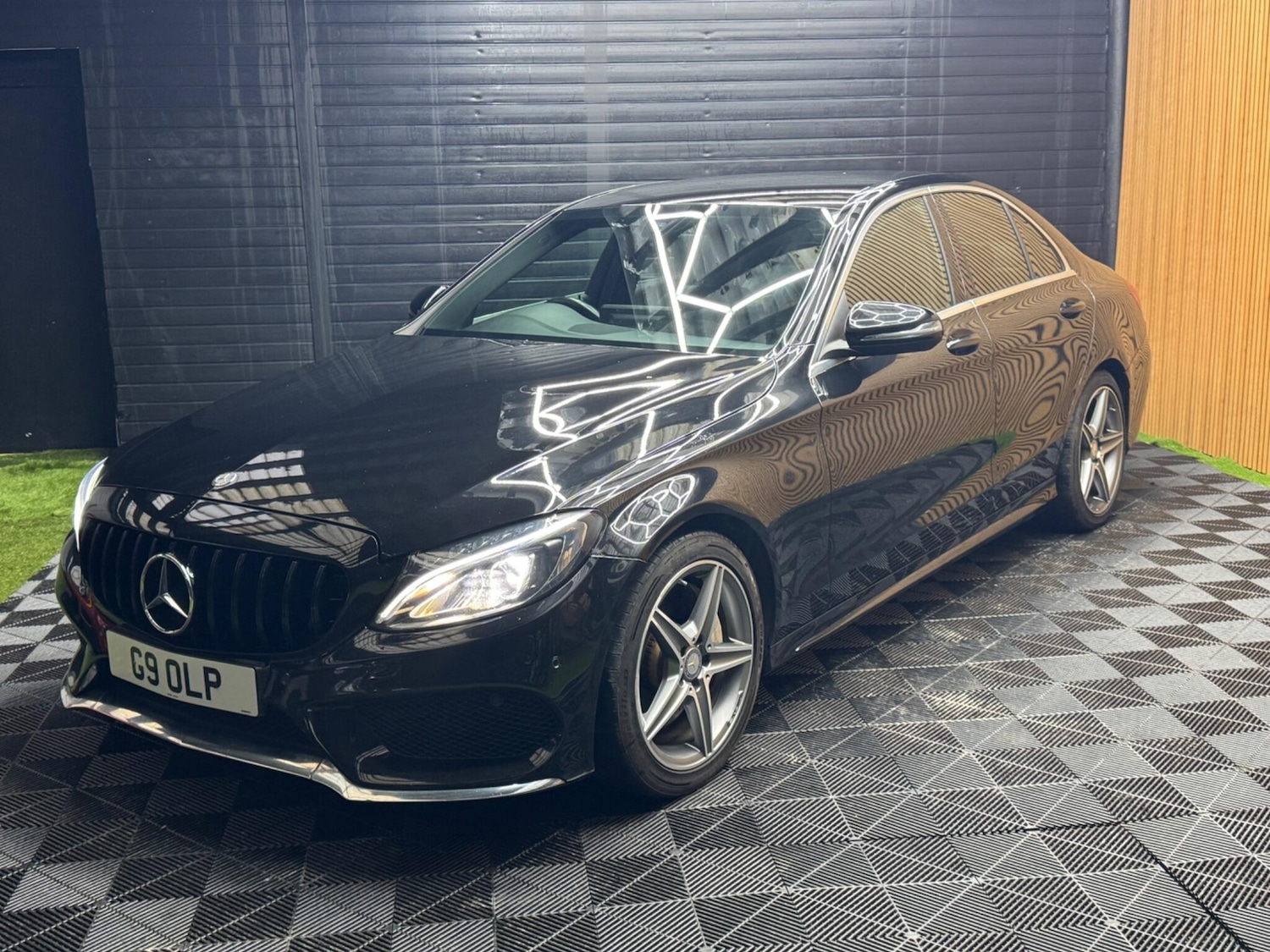 Used Mercedes-Benz C Class 2017 for sale - 77029051: Photo 6