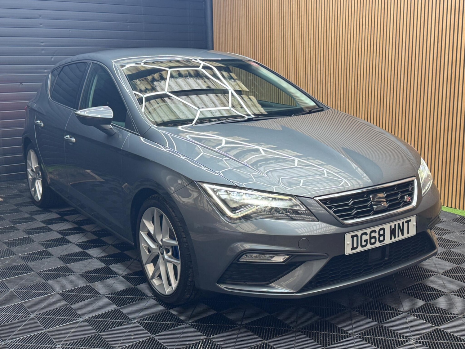 Used SEAT Leon 2018 for sale - 76839737: Photo 1