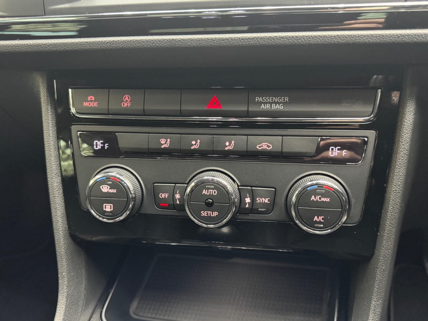 Used SEAT Leon 2018 for sale - 76839737: Photo 19