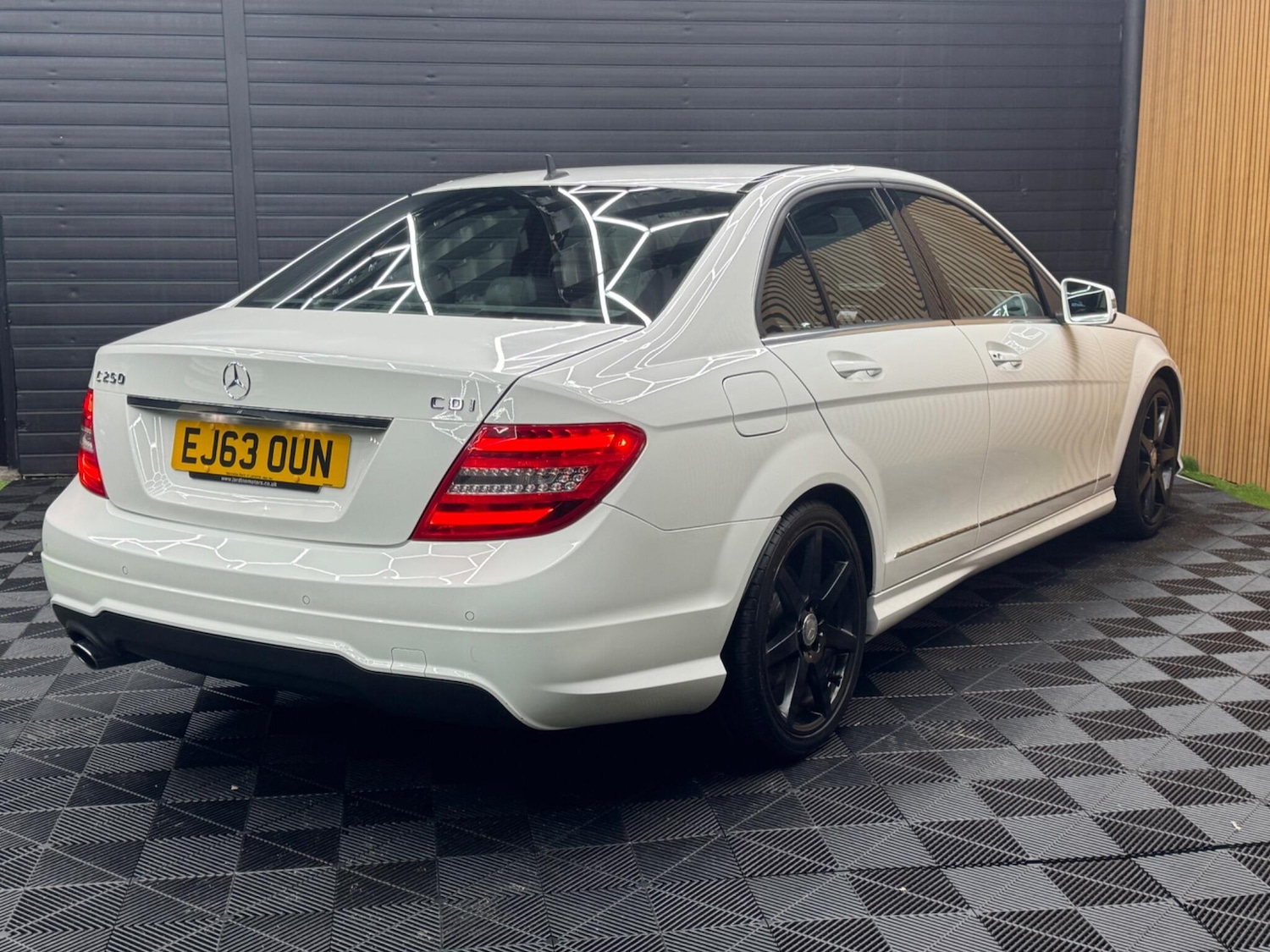 Used Mercedes-Benz C Class 2013 for sale - 77315414: Photo 12