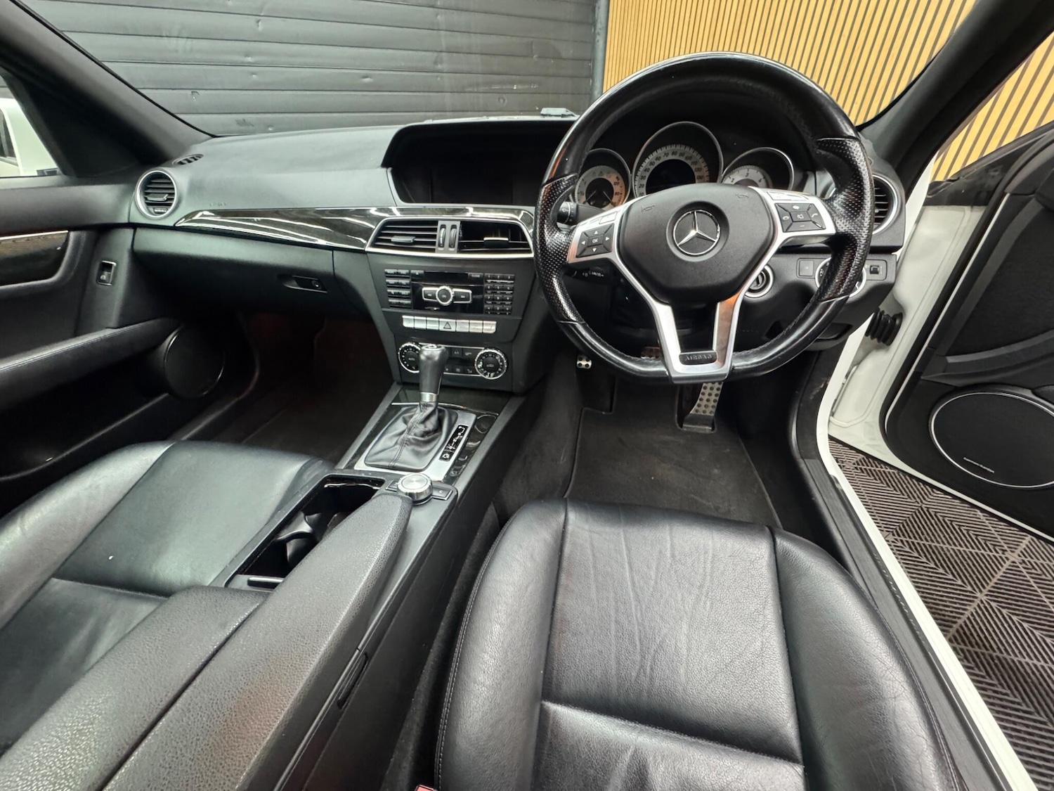 Used Mercedes-Benz C Class 2013 for sale - 77315414: Photo 16