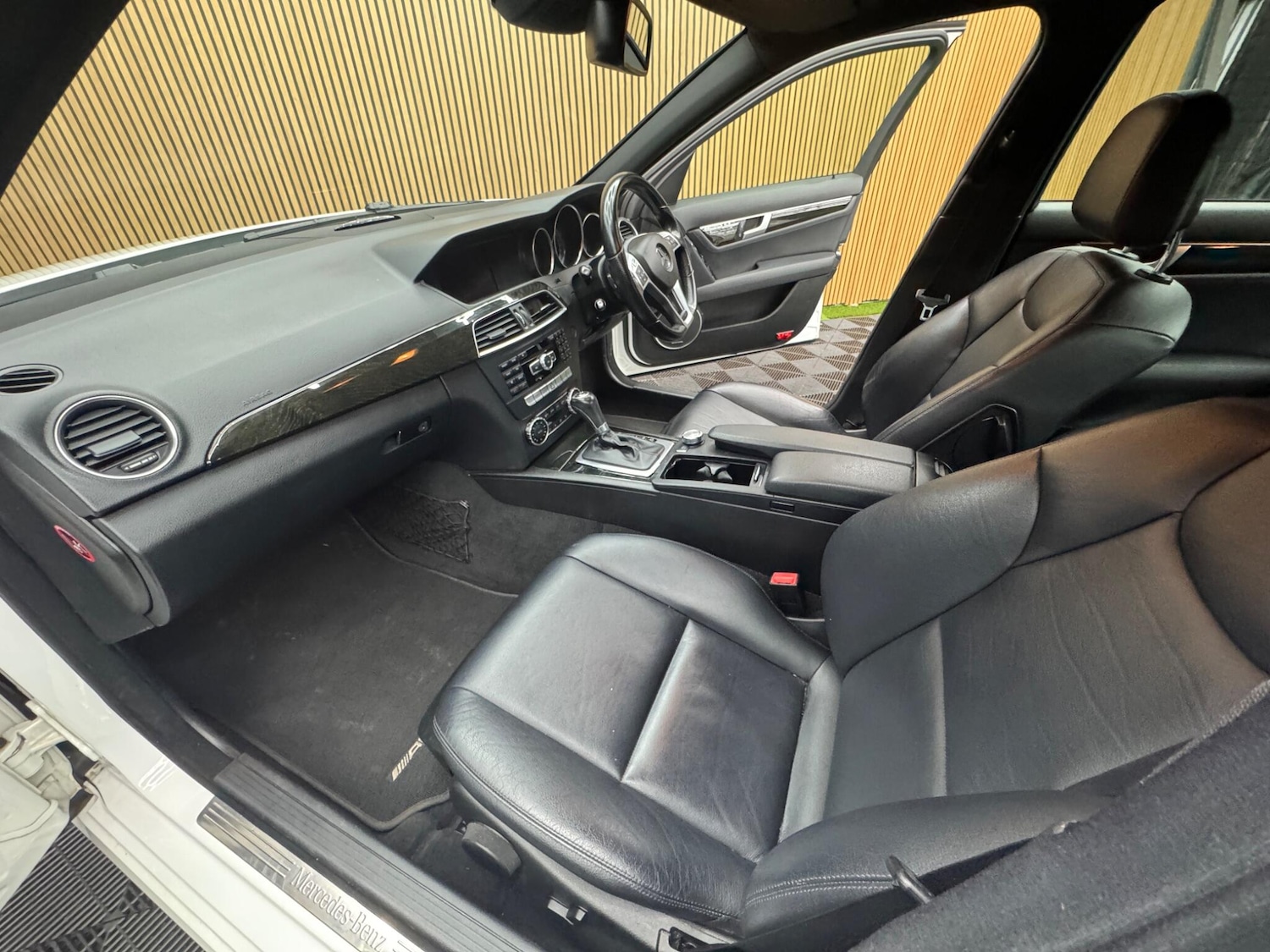 Used Mercedes-Benz C Class 2013 for sale - 77315414: Photo 17