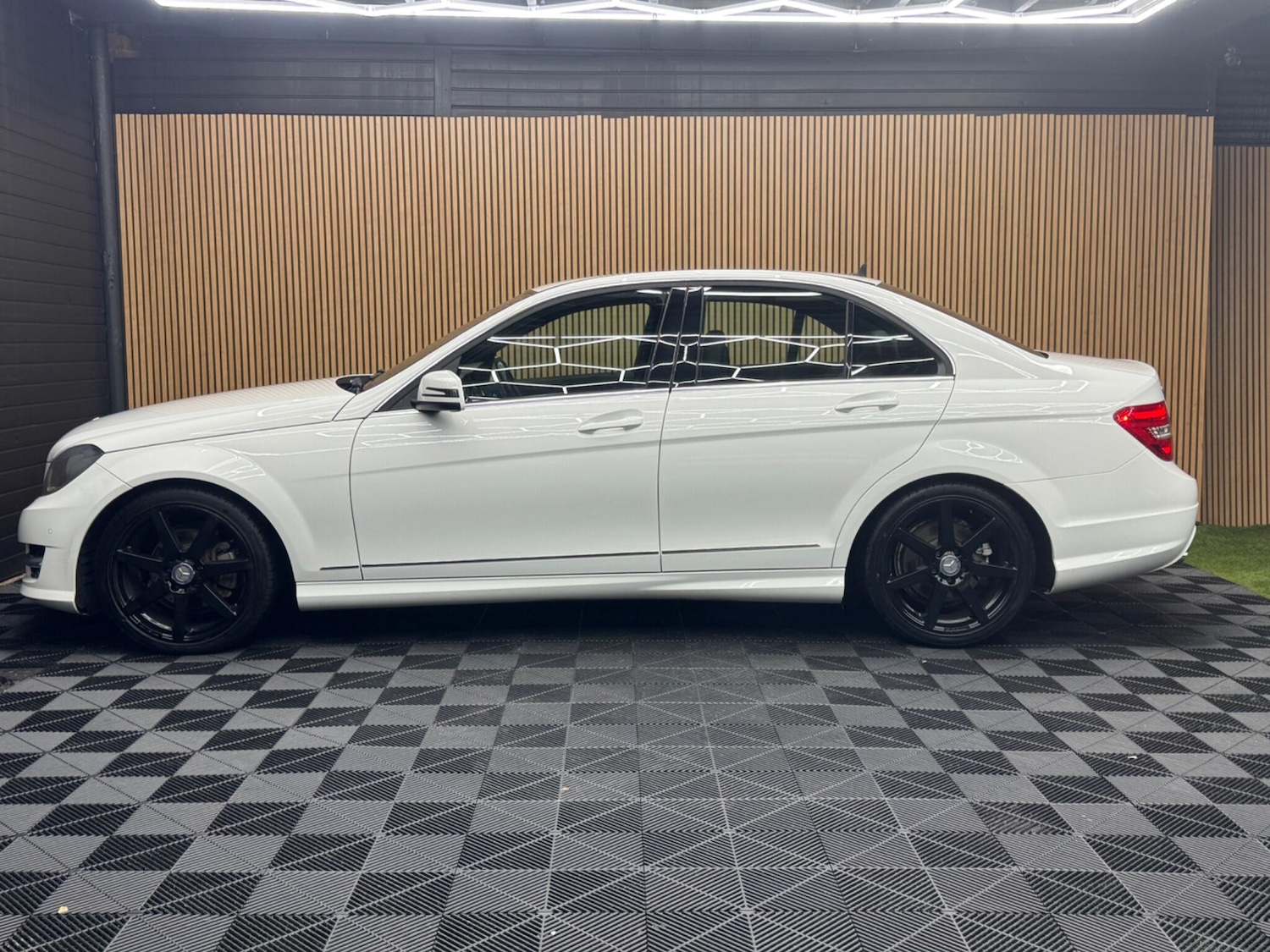 Used Mercedes-Benz C Class 2013 for sale - 77315414: Photo 59