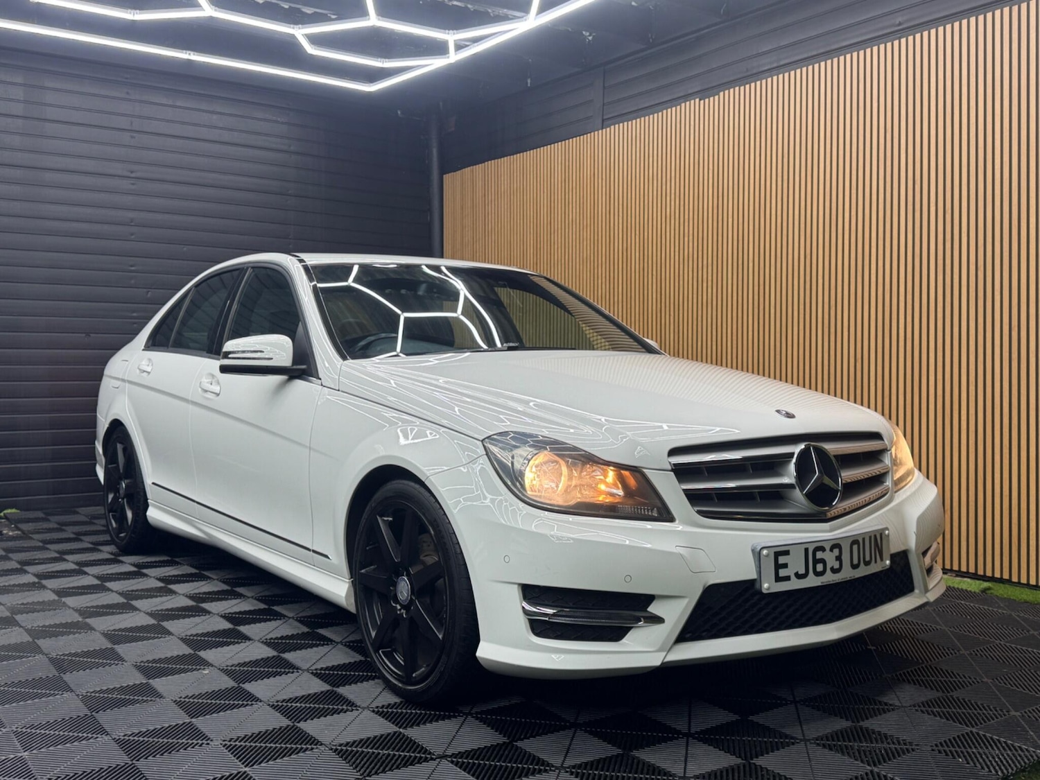 Used Mercedes-Benz C Class 2013 for sale - 77315414: Photo 6