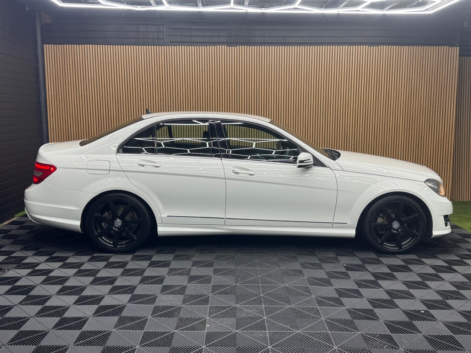 Used Mercedes-Benz C Class 2013 for sale - 77315414: Photo 7