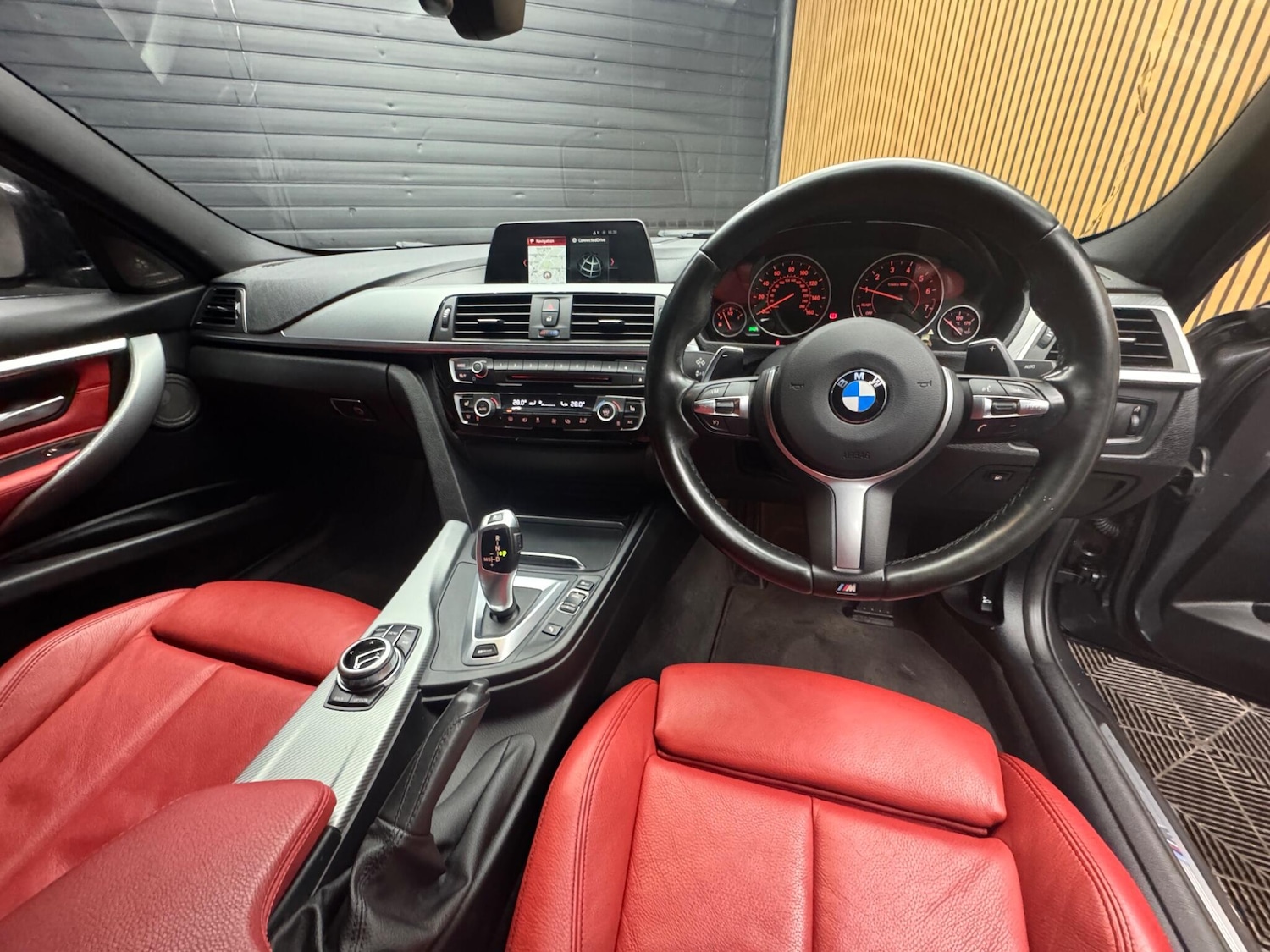 Used BMW 3 Series 2017 for sale - 76839684: Photo 11